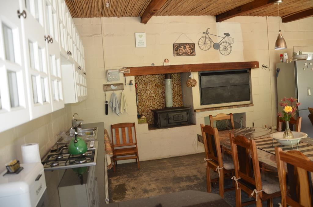 Bibi'S Joy Guest House Swellendam Exterior photo